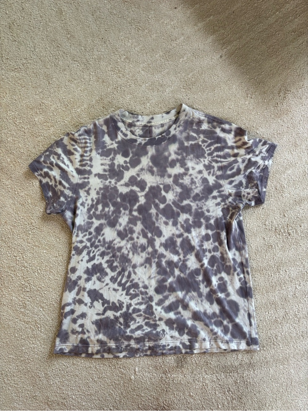 Lululemon Tie-Dye Boyfriend T-Shirt in Purple - Size 8 (M)